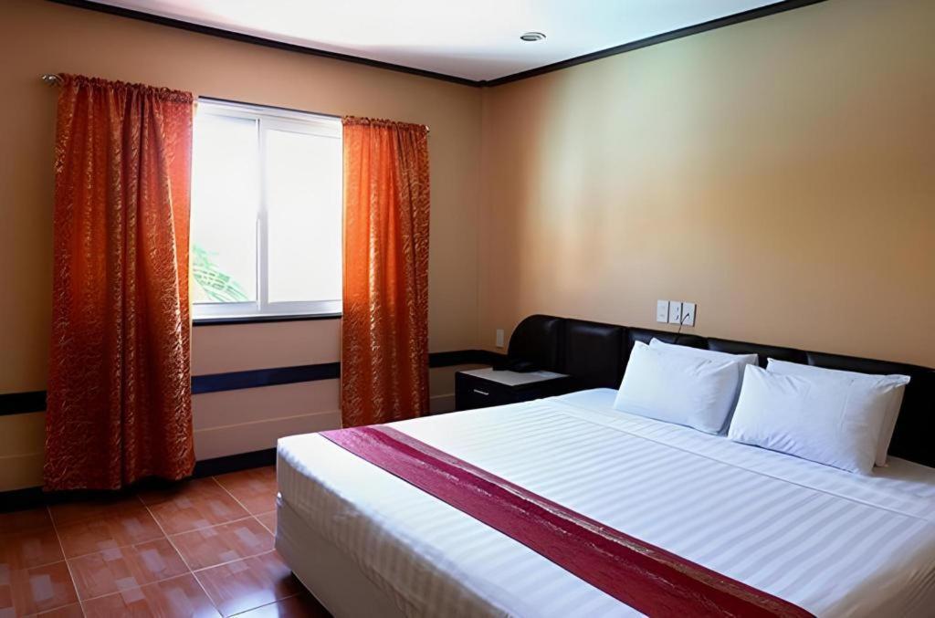 Holiday Spa Hotel Cebu Eksteriør bilde