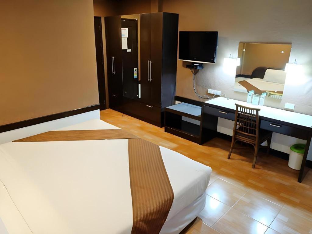 Holiday Spa Hotel Cebu Eksteriør bilde