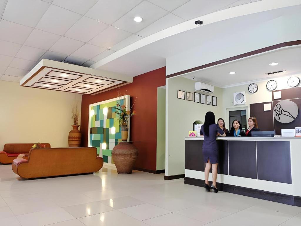 Holiday Spa Hotel Cebu Eksteriør bilde